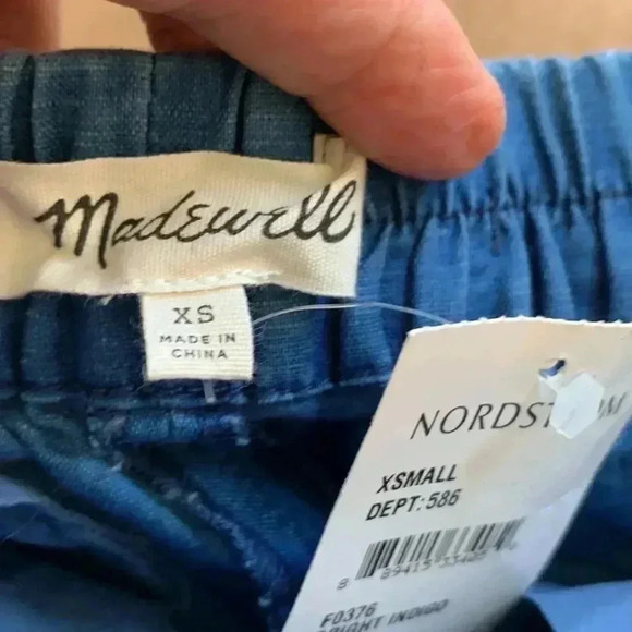 Madewell NWT  deep indigo, cotton/linen shorts with elastic waist band. - Picture 3 of 6